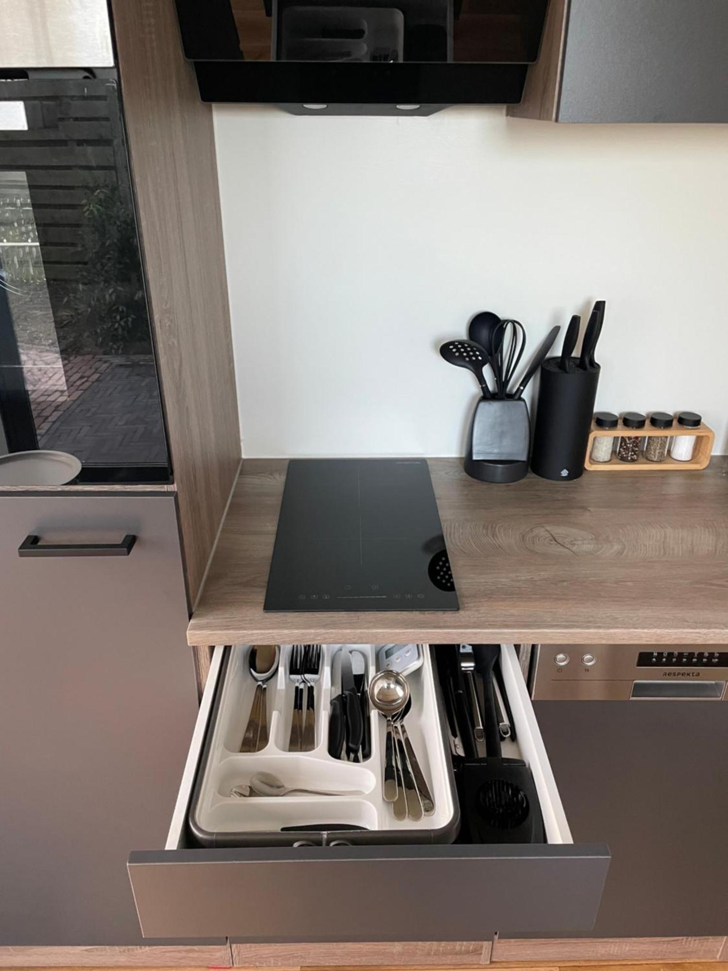 Luxe Tiny House Incl Jacuzzi En Strandhuisje In Zomerseizoen Meliskerke Exterior foto